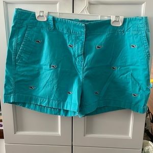 Women’s Vineyard Vines shorts.